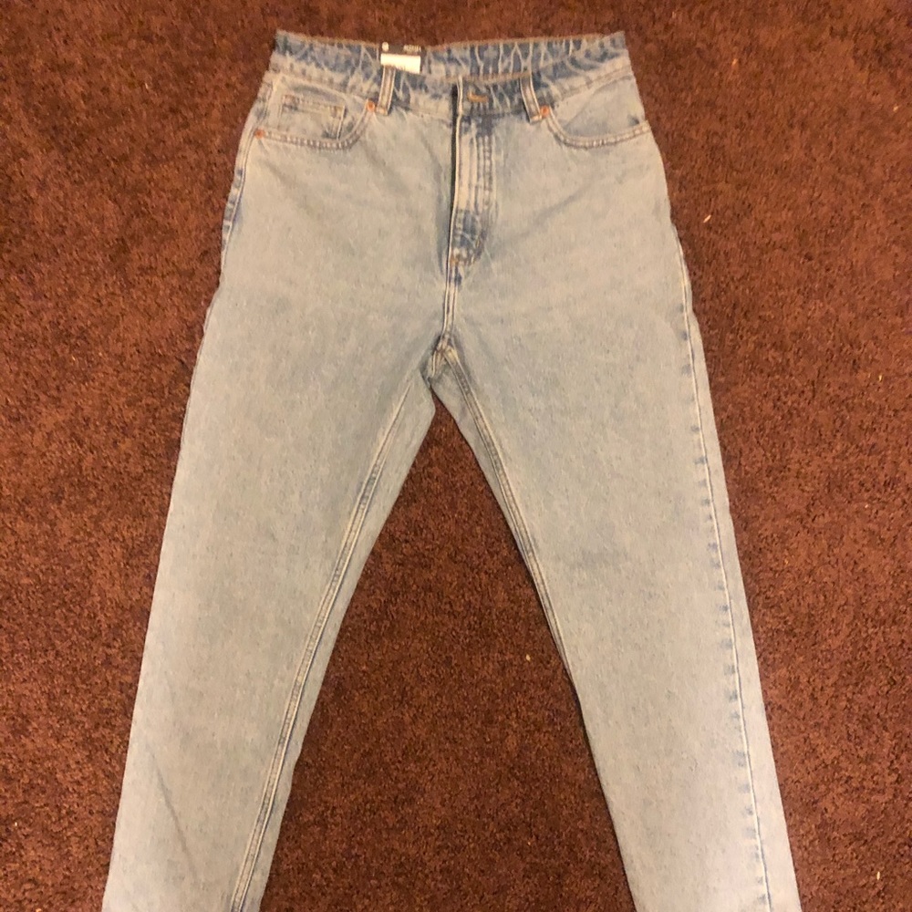 High waisted light wash mom jeans